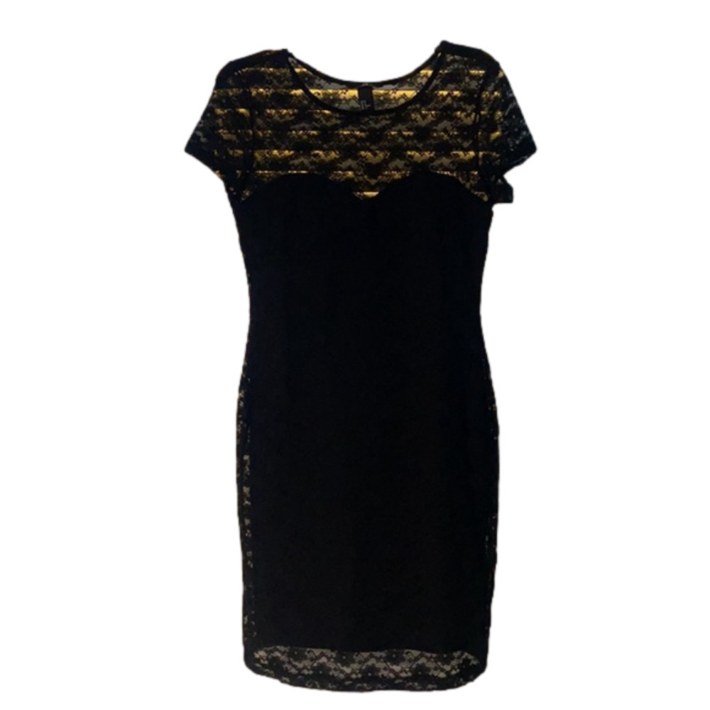 Black Lace Short Sleeved Dress size medium